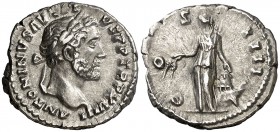 (154-155 d.C.). Antonino pío. Denario. (Spink 4068 var) (S. 292) (RIC. 239). 3,29 g. MBC+.