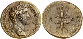 (142 d.C.). Antonino pío. Sestercio. (Spink 4208) (Co. 682) (RIC. 618). 23,84 g. MBC+.