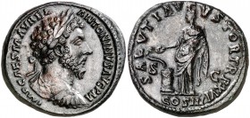 (162 d.C.). Marco Aurelio. Sestercio. (Spink 4999 var) (Co. 557) (RIC. 837). 27,25 g. Campos repasados. (EBC).