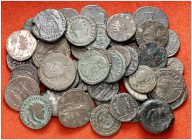 Lote formado por 35 monedas del Bajo Imperio, 4 monedas griegas y 4 monedas ibéricas (incluyendo un denario forrado de Secobirices). Total 44 piezas. ...