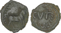 Celtiberian Coins
Cuadrante. 14-36 d.C. ÉPOCA DE TIBERIO. TARRACO. RARA. Anv.: Toro a derecha. Rev.: C.V.T. dentro de láurea. 2,85 grs. AE. AB-2378. ...