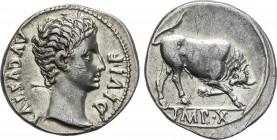 Roman Coins
Empire
Denario. Acuñada el 15-13 a.C. AUGUSTO. Anv.: AVGVSTVS DIVI F. Cabeza descubierta de Augusto a derecha. Rev.: IMP. X. Toro a dere...