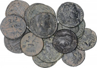 Roman Coins
Empire
Lote 16 monedas Medio Centenional. Acuñadas el 330-335 d.C. CONSTANTINO I. Rev.: (12x) GLORIA EXERCITVM, (2x) VN.MR Constantino v...