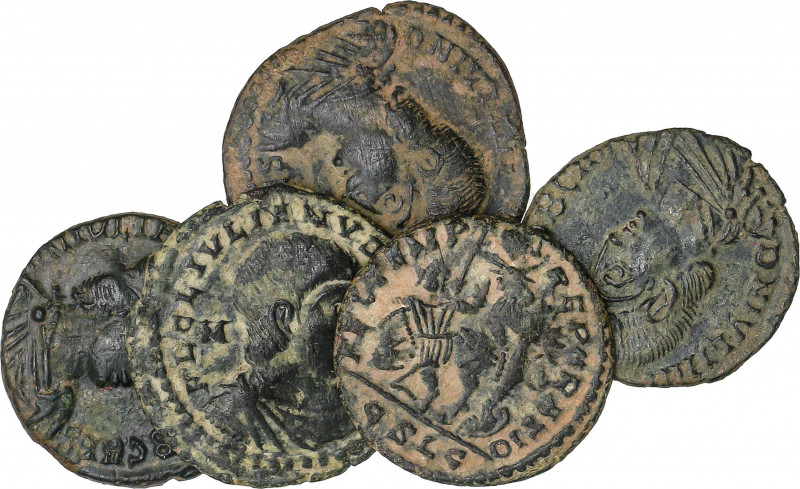 Roman Coins
Empire
Lote 5 monedas Medio Centenional. Acuñadas el 360-363 d.C. ...