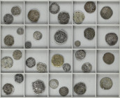 Lots and Collections
Lote 31 monedas. MEDIEVAL a CARLOS IV. Resto final de colección, incluye moneda española de varias epocas, varias macuquinas, de...