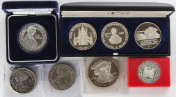 World Lots and Collections
Lote 2 monedas y 6 medallas de plata. Siglo XX. AUSTRIA. AR. Resto final de colección. Contiene medallas en estuches origi...