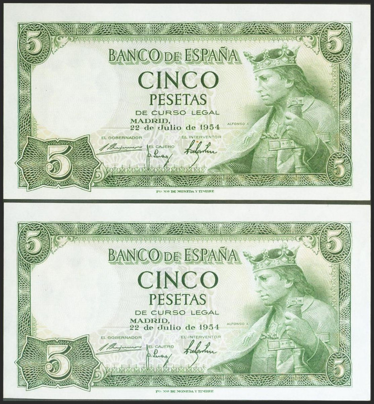 5 Pesetas. 22 de Julio de 1954. Pareja correlativa. Serie M. (Edifil 2021: 466a)...