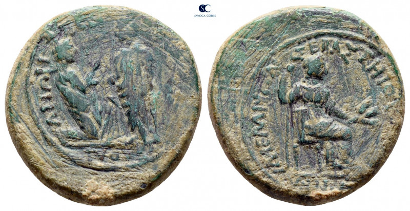 Lydia. Sardeis. Tiberius and Livia AD 14-37. 
Bronze Æ

20 mm, 5,01 g



...