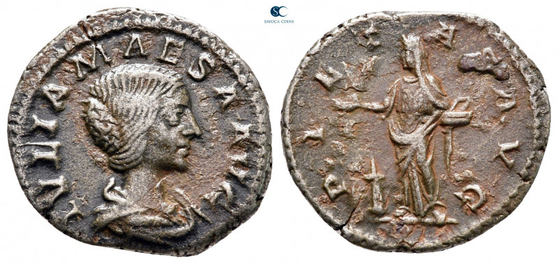 Julia Maesa. Augusta AD 218-224. Rome
Denarius AR

19 mm, 2,99 g



nearl...