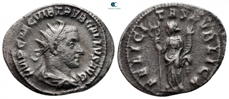 Trebonianus Gallus AD 251-253. Rome
Antoninianus AR

24 mm, 3,06 g



ver...