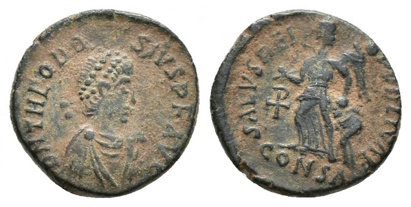 Theodosius I AD 379-395. Constantinople Nummus Æ (12.8 mm, 1,2 g) D N THEODOSIVS...