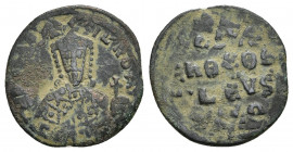 CONSTANTINE VII Porphyrogenitus (913-959) Æ Follis (25.8mm, 6.7 g) Constantinople, 945-950. Obv: + COҺST ЬASIL RωM - Crowned facing bust, holding akak...