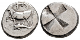 Greek
THRACE, Byzantion (Circa 340-320 BC)
AR Siglos (17.5mm, 5.3g)
Obv: Persic standard. ΠY Bull standing left on dolphin left, right foreleg raised....