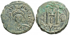 Byzantine
Maurice Tiberius (582-602 AD) Kyzikos
AE Follis (28.6mm, 11.7g)
Obv: δ И ΜΑVRI TIЬЄR P P AV - Helmeted and cuirassed bust facing, holding gl...
