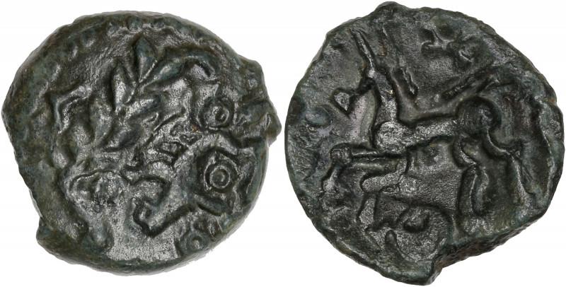 Aulerques - Éburovices (60-50 av J.C.) - Bronze - Évreux.
A/ Sanglier, en-dessou...