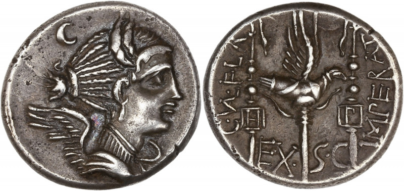 C. Valerius Flaccus (82 av J.-C.) - Ar - Denier - Rome.
A/ Buste de la Victoire ...