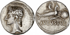 Auguste (27 av J.-C.- 14 apr J.-C.) - Ar - Denier - Espagne.
A/ Auguste à droite. 
R/ Exergue: AVGVSTVS,
Capricorne à droite portant une corne sur son...