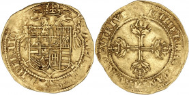 Italie - Naples - Charles Quint (1516-1554) - Or - Scudo.
A/ KAROLVS V IMPERATOR,
Écu couronné sur un aigle bicéphale. 
R/ AISPARVM ET VTRIVS SICI R,
...