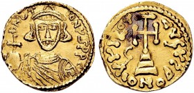 Monete di zecche italiane 
 Benevento 
 Gregorio duca, 732-739. Solido al tipo di Giustiniano II (685-695), AV 4,06 g. D N ST – DNYS PP C Busto di f...