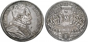 Monete di zecche italiane 
 Roma 
 Innocenzo XII (Antonio Pignatelli), 1691-1700. 
 Piastra anno VI/1696, AR 31,92 g. INNOCEN XI PONT MAX AN I Bust...