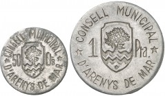 Arenys de Mar. 50 céntimos y 1 peseta. (T. 245 y 246). 2 monedas en aluminio, serie completa. Escasas. MBC/EBC-.