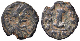 BIZANTINE - Giustiniano I (527-565) - Decanummo (Nicomedia) Sear 205 (AE g. 1,9)
qBB