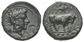 Sizilien. Gela.

 Bronze (Trionkion). Ca. 420 - 405 v. Chr.
Vs: Stier nach rechts stehend, darüber Ethnikon; im Abschnitt drei Wertkugeln.
Rs: Kop...
