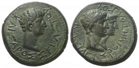 Königreich Thrakien. Rhoimetalkes I. (11 v. - 12. n. Chr.). Augustus (27 v. - 14 n. Chr.).

 Bronze.
Vs: Köpfe des Rhoimetalkes mit Diadem und der ...