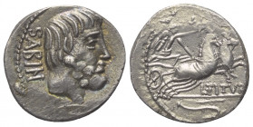 L. Titurius Sabinus.

 Denar (Silber). 89 v. Chr. Rom.
Vs: SABIN. Bärtiger Kopf des Königs Tatius rechts.
Rs: L TITVRI. Victoria mit Kranz in Biga...