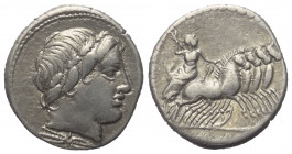 Anonym.

 Denar (Silber). 86 v. Chr. Rom.
Vs: Kopf des Apollo mit Eichenlaubkranz rechts, darunter Blitzbündel.
Rs: Jupiter mit Blitzbündel in Qua...