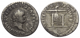 Titus (79 - 81 n. Chr.).

 Denar (Silber). 80 n. Chr. Rom.
Vs: IMP TITVS CAES VESPASIAN AVG P M. Kopf mit Lorbeerkranz rechts.
Rs: TR P IX IMP XV ...