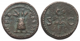 Nerva (96 - 98 n. Chr.).

 Quadrans. 97 n. Chr. Rom.
Vs: Modius mit drei Kornähren.
Rs: Caduceus. Flankiert von S - C.

16 mm. 3,00 g. 

RIC 8...
