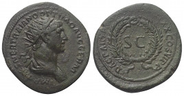 Traianus (98 - 117 n. Chr.).

 Dupondius. Rom (für Umlauf in Syrien).
Vs: IMP CAES NER TRAIANO OPTIMO AVG GERM. Drapierte Büste mit Strahlenkrone r...