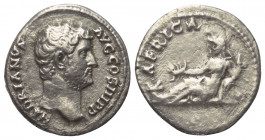 Hadrianus (117 - 138 n. Chr.).

 Denar (Silber). 136 n. Chr. Rom.
Vs: HADRIANVS AVG COS III P P. Kopf rechts.
Rs: AFRICA. Africa mit Elefantenskal...