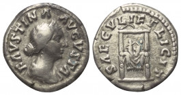 Faustina II. (gest. 176 n. Chr.).

 Denar (Silber). 161 n. Chr. Rom.
Vs: FAVSTINA AVGVSTA. Drapierte Büste mit Diadem rechts.
Rs: SAECVLI FELICIT....