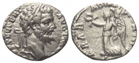 Septimius Severus (193 - 211 n. Chr.).

 Denar (Silber). 195 n. Chr. Rom.
Vs: L SEPT SEV PERT AVG IMP V. Kopf mit Lorbeerkranz rechts.
Rs: ARAB AD...