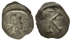 temp. Justinian I, 527-565 AD. AR Half Siliqua. Constantinople mint.