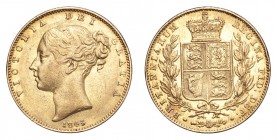 GREAT BRITAIN. Victoria, 1837-1901. Gold Sovereign 1845, London. 7.99 g. S-3852. VF.