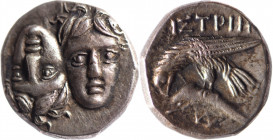 THRACE, Istros (400-350). Statère (5.67 g) aux deux têtes masculines placées tête bêche. R/ Aigle sur un dauphin. Pozzi 1137v. Superbe