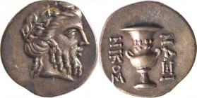 CYCLADES, Paros (2ème siècle av.). Drachme (3.86 g) à la tête barbue de Dionysos couronné de lierre. R/ Cratère orné d’une couronne de laurier. Proven...
