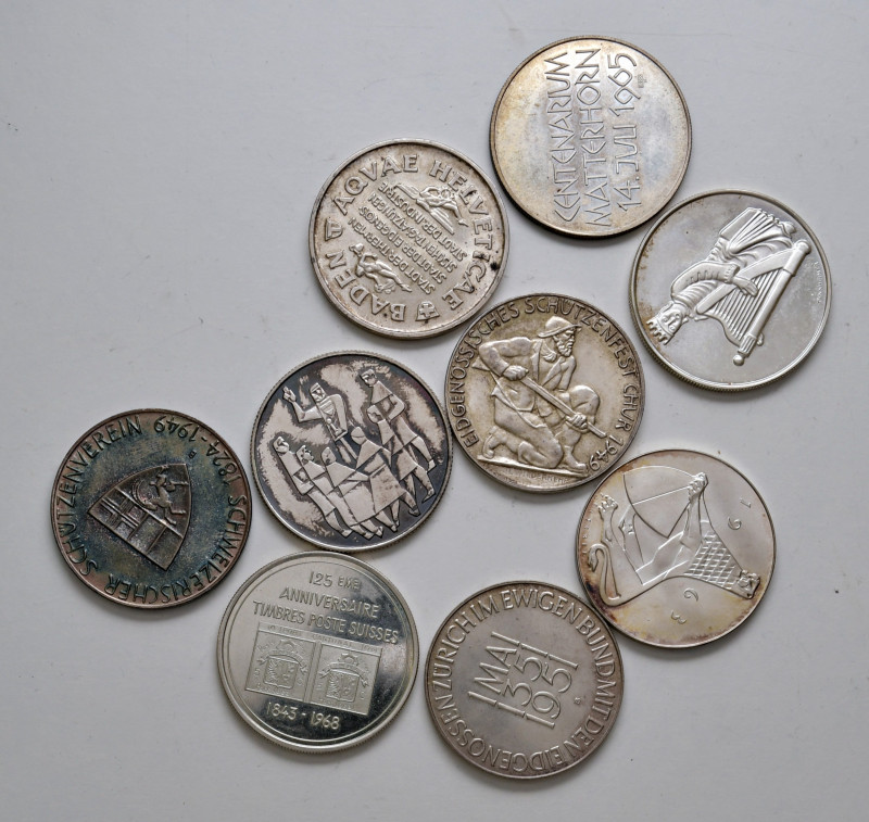 Lot
Schweiz. 9 Stück diverse Ag-Medaillen ab 1947. ges. 135,78g
ss - stgl