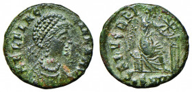 Aelia Flaccilla (376/379-386)
Römische Münzen, Römische Kaiserzeit. AE 4, 383-386 n. Chr.. Büste / Victoria
Heraclea Thraciae.
1,05g
RIC 17
ss
