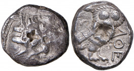 Tetradrachme, o. Jahr
Griechenland, Attica 490-407 AV. mit Prüfkreuz im Avers und Revers.. Athen
16,35g
ss