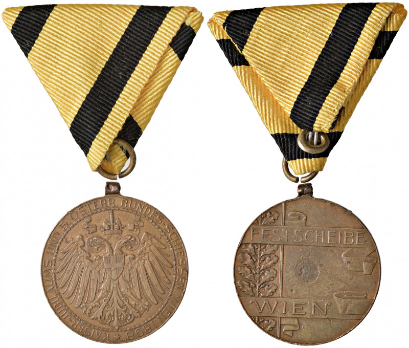 Franz Joseph I. 1848 - 1916
Schützenmedaille, 1898. auf das 5. Österreichische B...