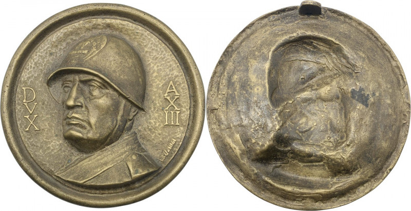 Italia - Periodo del Ventennio - medaglia uniface raffigurante Mussolini - A XII...