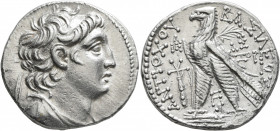 SELEUKID KINGS OF SYRIA. Antiochos VII Euergetes (Sidetes), 138-129 BC. Tetradrachm (Silver, 27 mm, 14.27 g, 12 h), Phoenician standard, Tyre, SE 177 ...