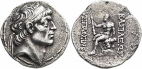 KINGS OF CHARACENE. Hyspaosines, circa 127-124 BC. Tetradrachm (Silver, 31 mm, 15.18 g, 12 h), Seleukeia on the Tigris (?), 27/8 June 128-28/9 May 127...