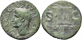 Divus Augustus, died AD 14. Dupondius (Orichalcum, 28 mm, 10.07 g, 6 h), Rome, struck under Tiberius, circa 22/3-30. DIVVS AVGVSTVS PATER Radiate head...