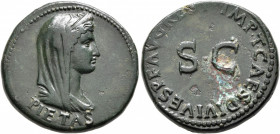 Julia Augusta (Livia), Augusta, 14-29. Dupondius (Orichalcum, 27 mm, 15.95 g, 6 h), restitution issue, Rome, struck under Titus, 80-81. PIETAS Veiled,...