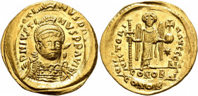 Justin I, 518-527. Solidus (Gold, 22 mm, 4.44 g, 6 h), Constantinopolis, 519-527. D N IVSTINVS P P AVG Helmeted, diademed and cuirassed bust of Justin...